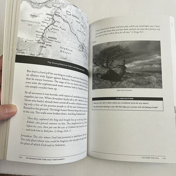 Introducing The Old Testament Student Text by Anne Robertson Paperback Book - Picture 7 of 9